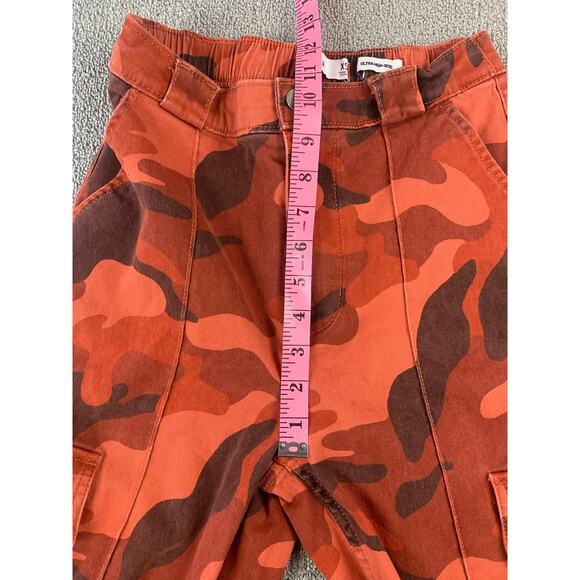 Hollister Ultra High Rise Camo Cargo Pant Joggers Red Size XS - Picture 8 of 9